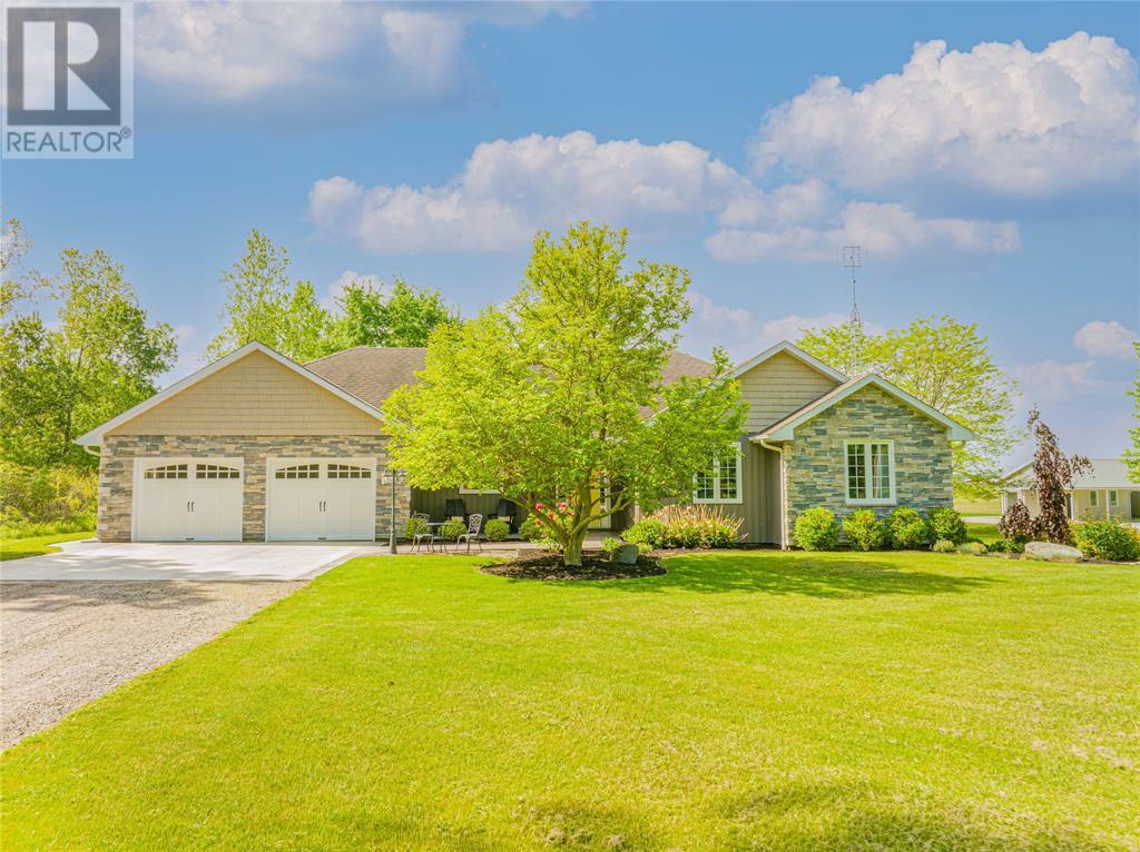 5249 Egremont Road  Plympton-Wyoming ON N0N 1T0 photo