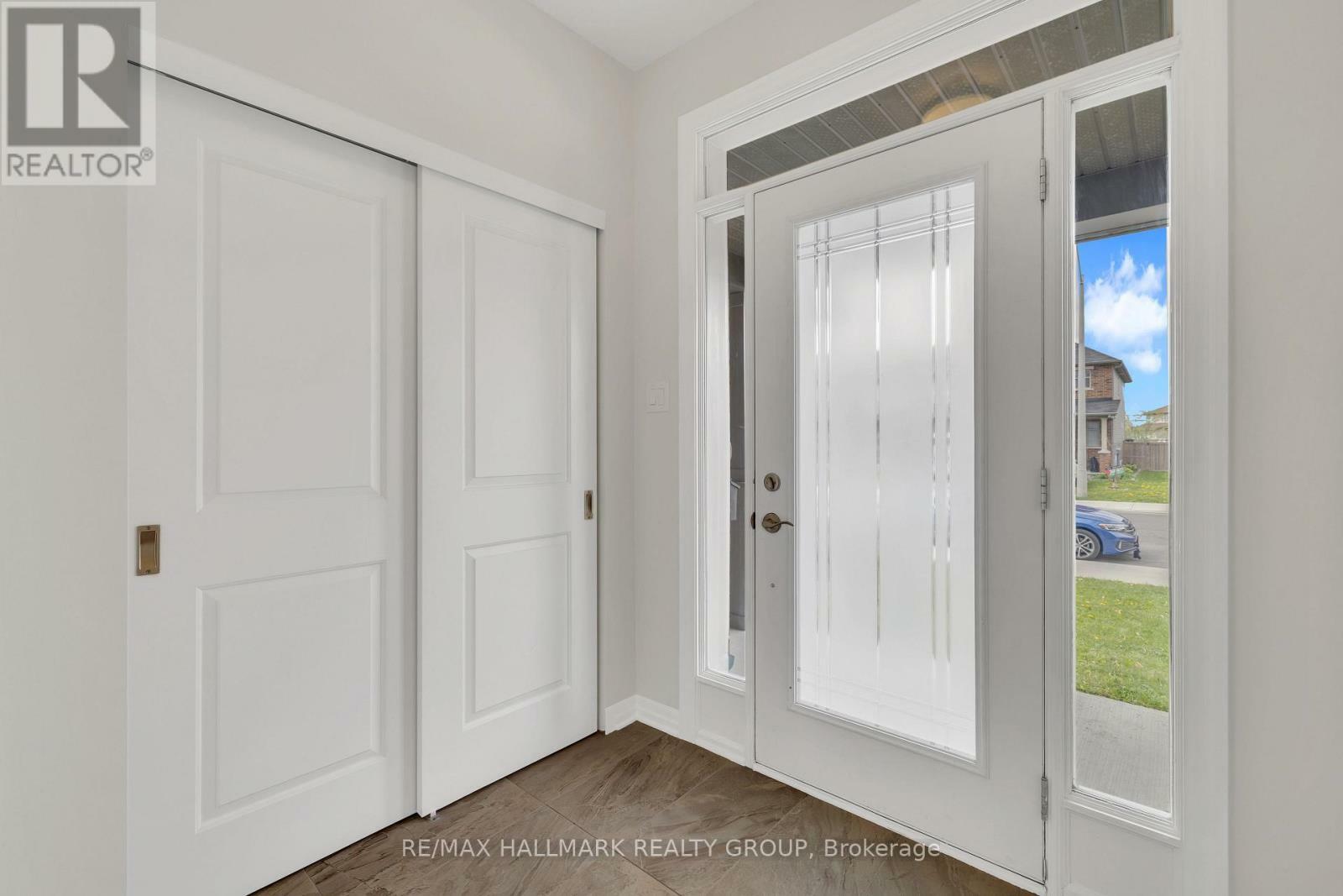 Property Photo: 1022 Cobble Hill Drive ON K2J 0J7