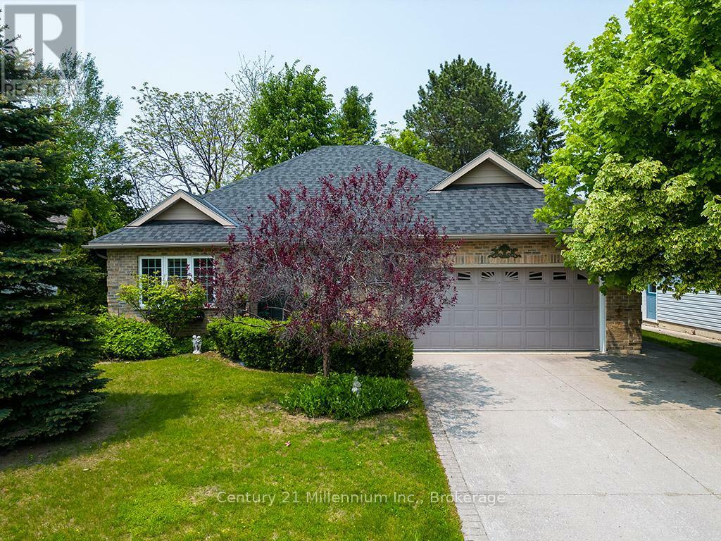 14 Cobblestone Lane  Blue Mountains ON N0H 2P0 photo