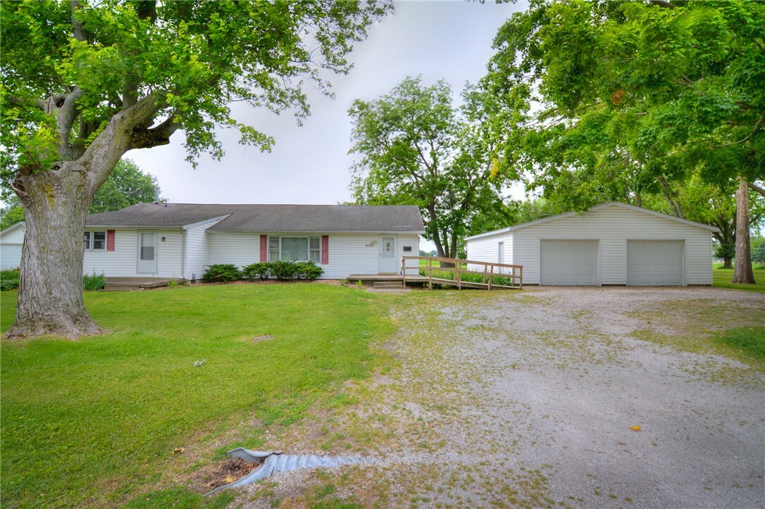 Property Photo: 4523 E Rosewood Drive IL 62521