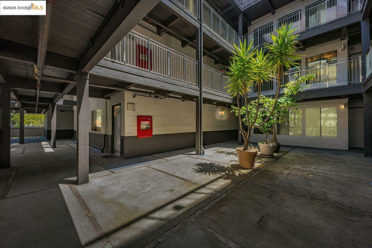Property Photo: 5 Embarcadero 129 CA 94607
