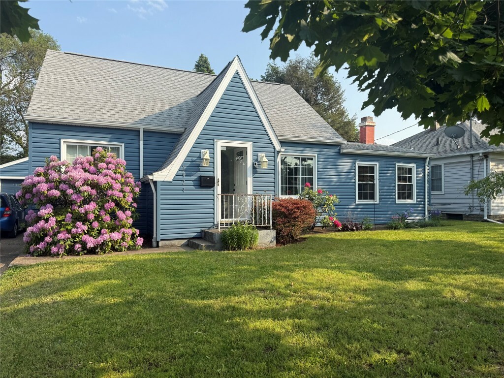 Property Photo: 1921 W 11th Street PA 16505