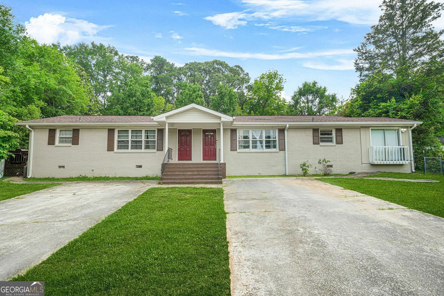 Property Photo: 2841 Windy Lane Lane GA 30106
