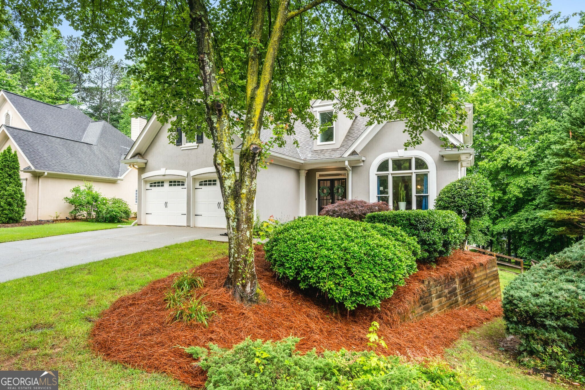 Property Photo: 1010 Longcreek Pointe GA 30005