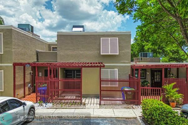 Property Photo: 10911 Cypress Rd 10911 FL 33026