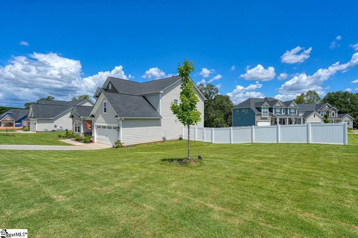 Property Photo: 2 Stony Run Lane SC 29681