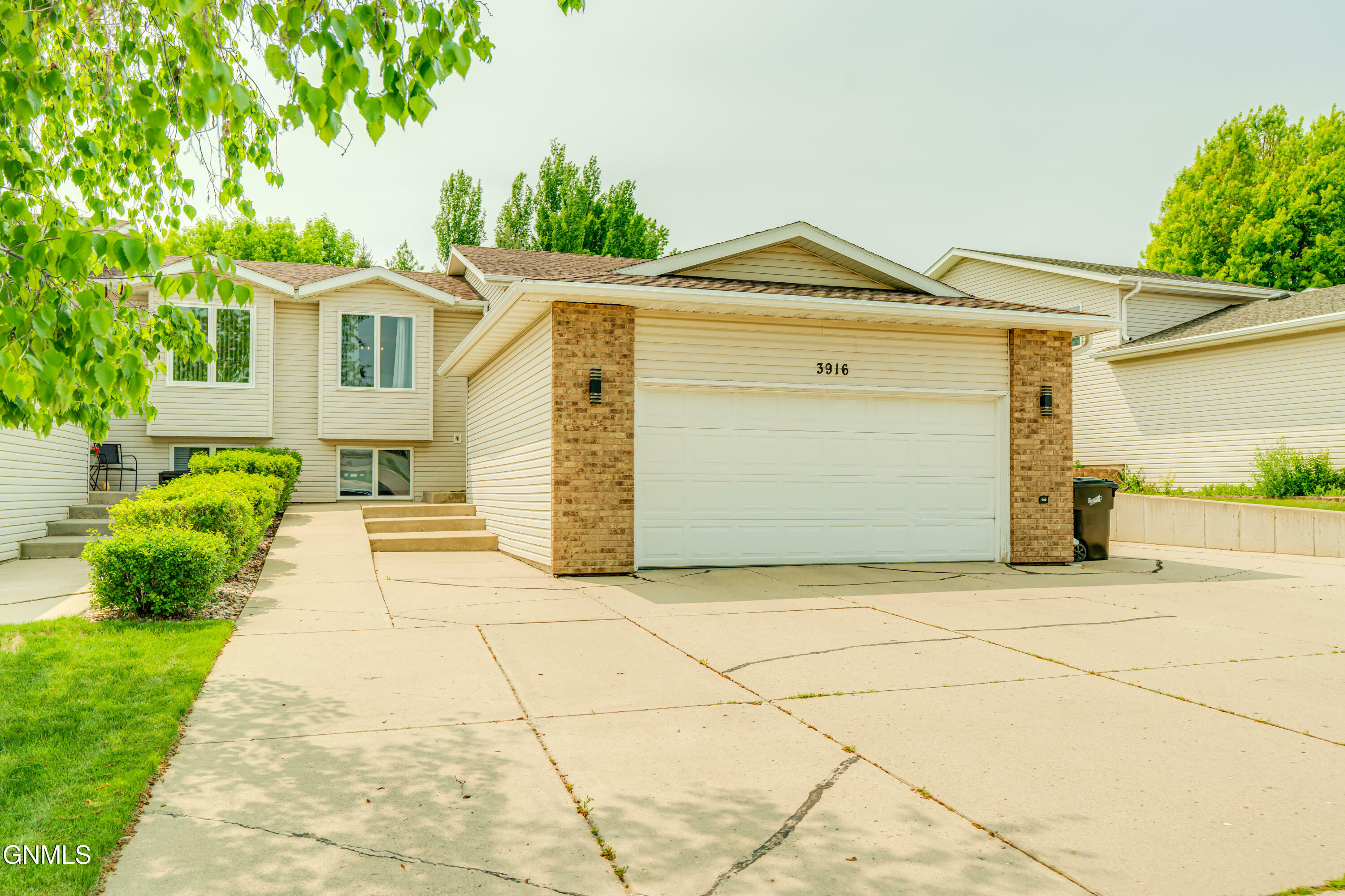 Property Photo: 3916 Lockport Street ND 58503