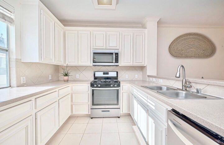 Property Photo: 1715 Hadley Street TX 77003