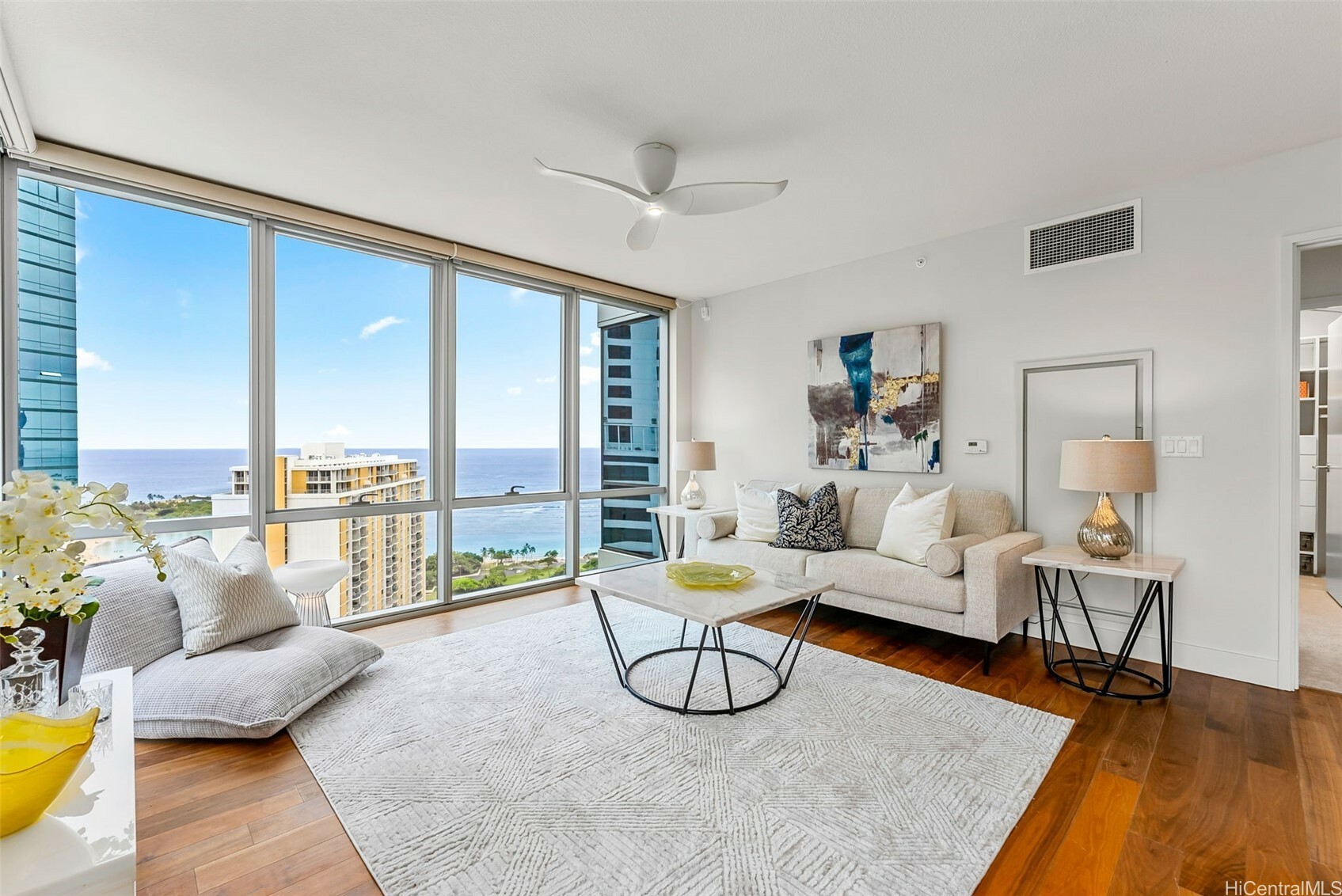 Property Photo: 1189 Waimanu Street 3305 HI 96814