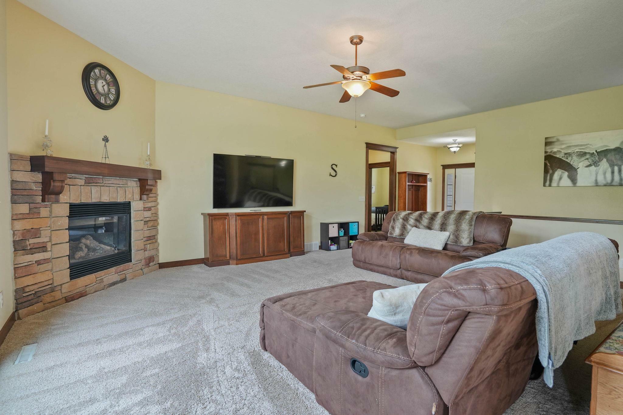 Property Photo: 1407 Quail Ridge Road IA 50613