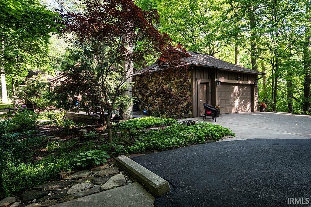 Property Photo: 106 Hendron Hills Drive IN 47591