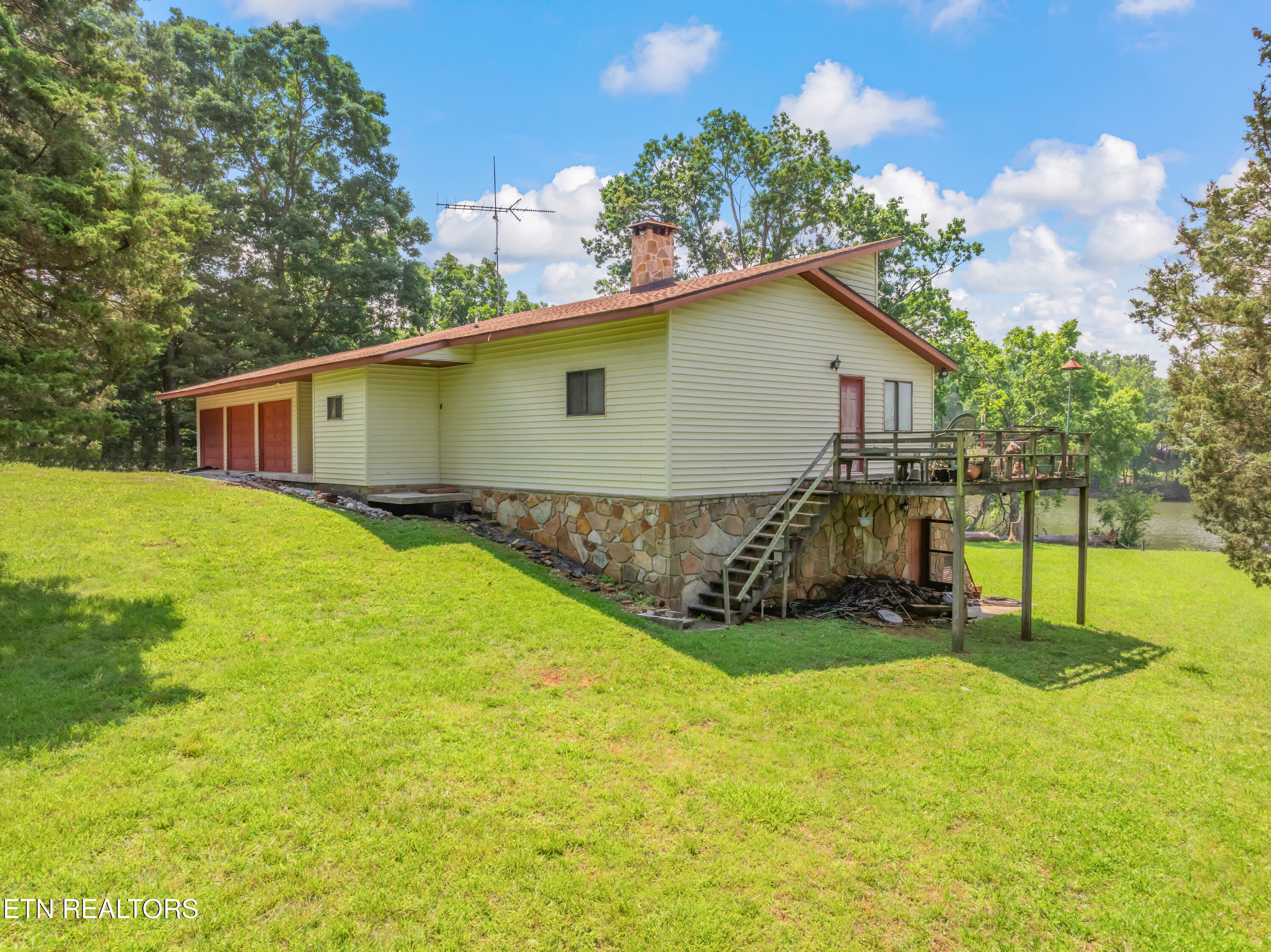 Property Photo:  460 Lake Harbor Drive  TN 37763 