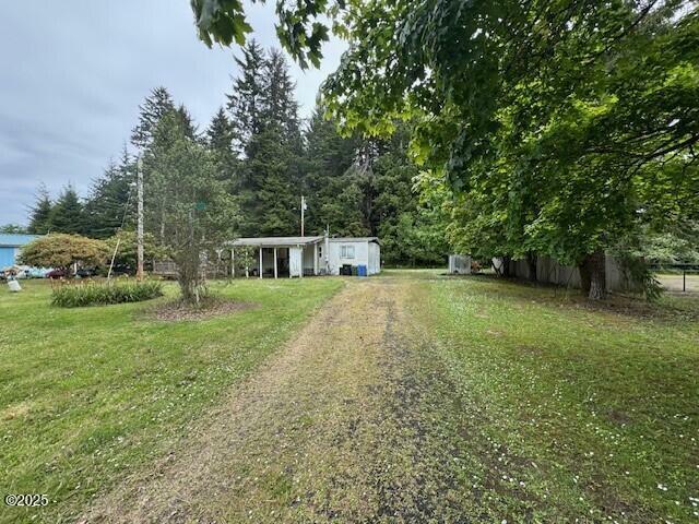 Property Photo: 1752 SE Hall Court OR 97394