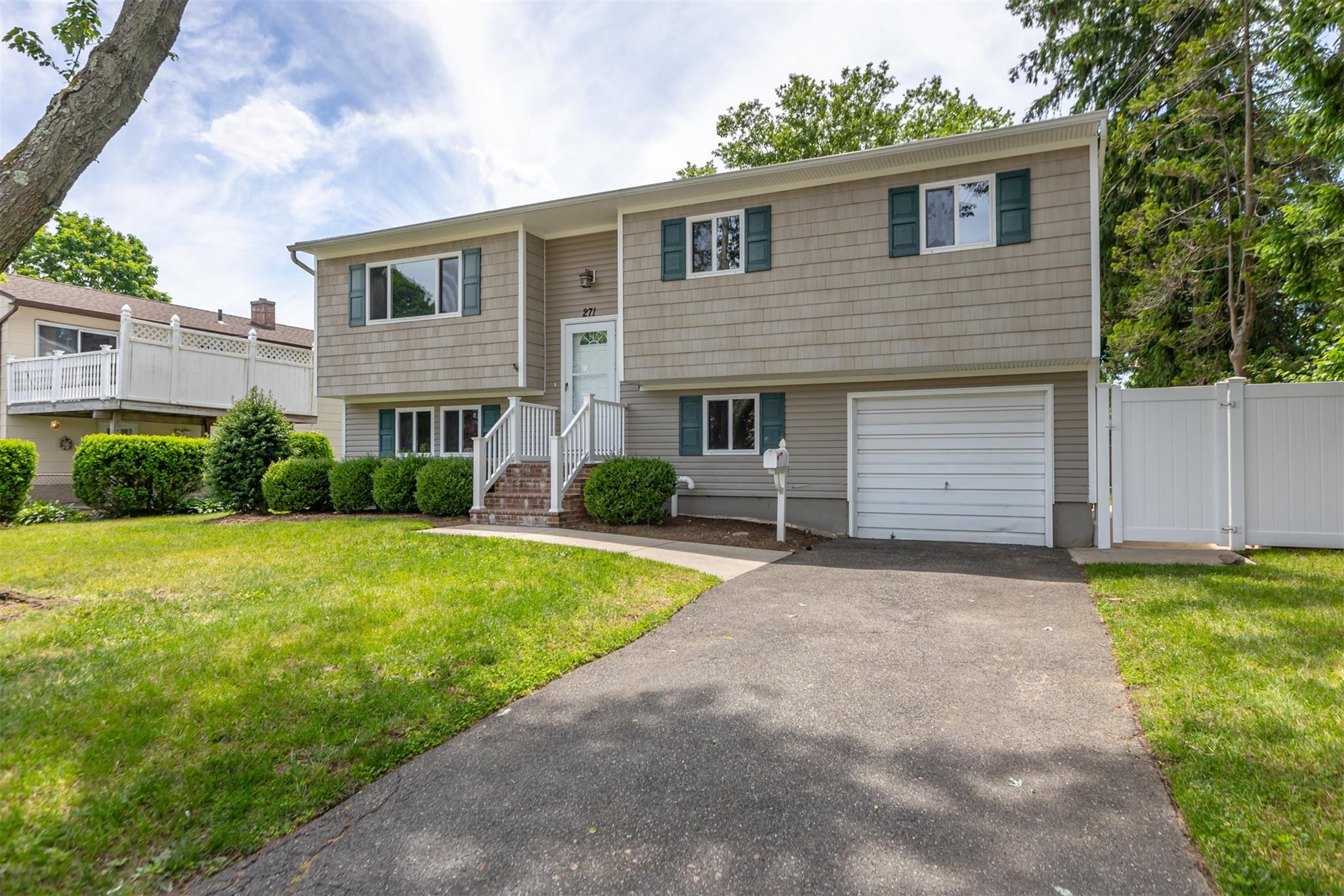 Property Photo: 271 6th Avenue NY 11704