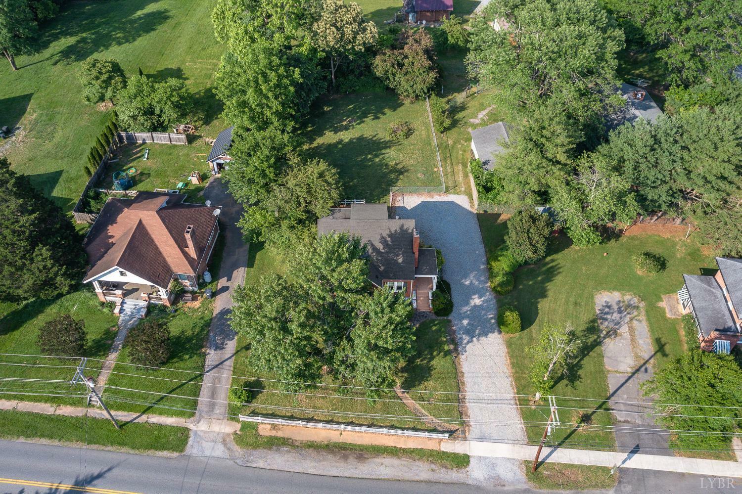 Property Photo:  1210 Oakwood Street  VA 24523 