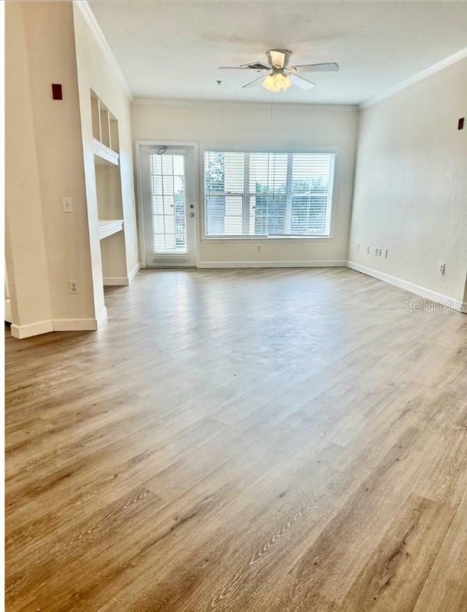 Property Photo: 3707 Conroy Road 1721 FL 32839