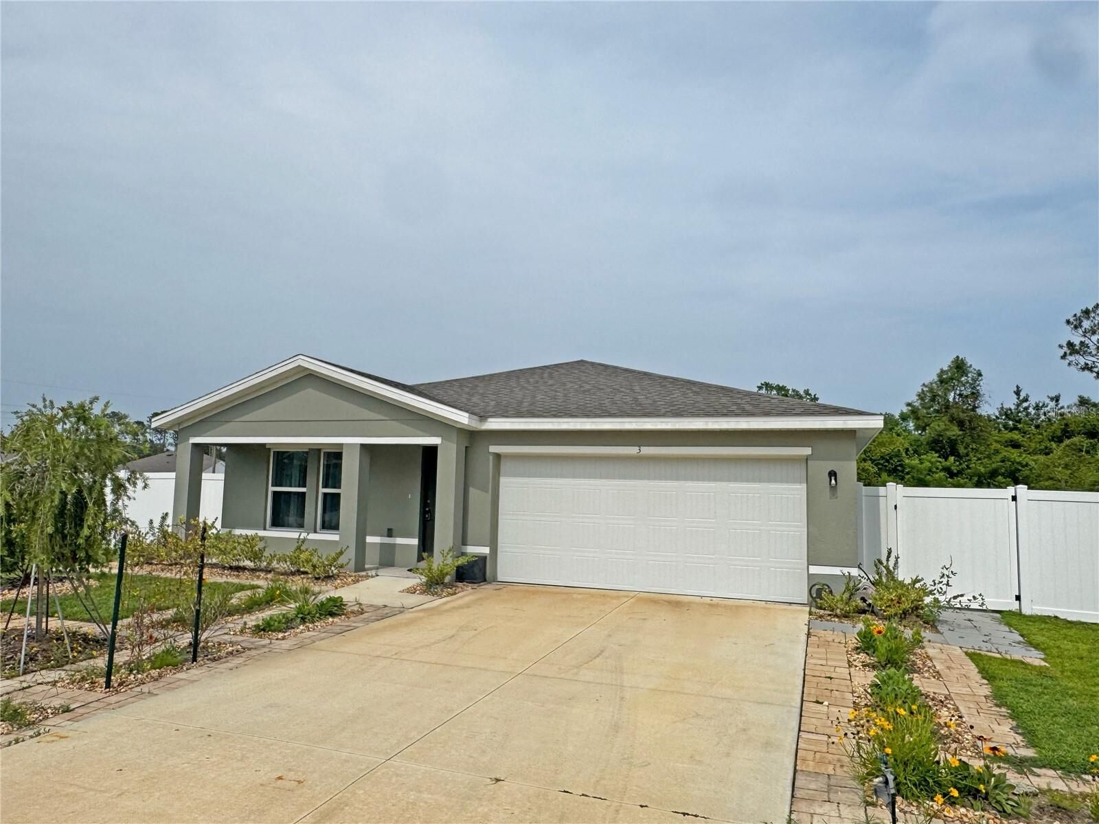 Property Photo:  3 Rollins Lane  FL 32164 