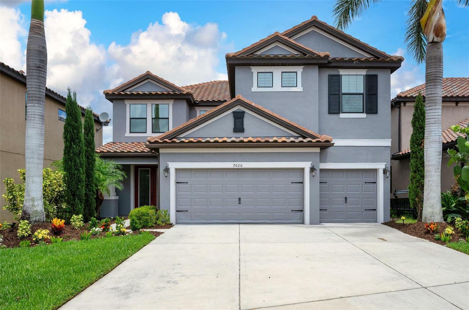 Property Photo: 7020 Island Queen Court FL 34233