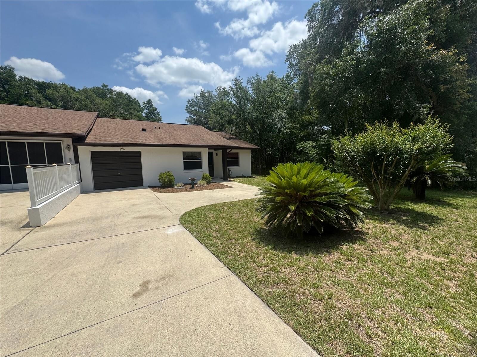 Property Photo: 5087 SW 196th Avenue FL 34431
