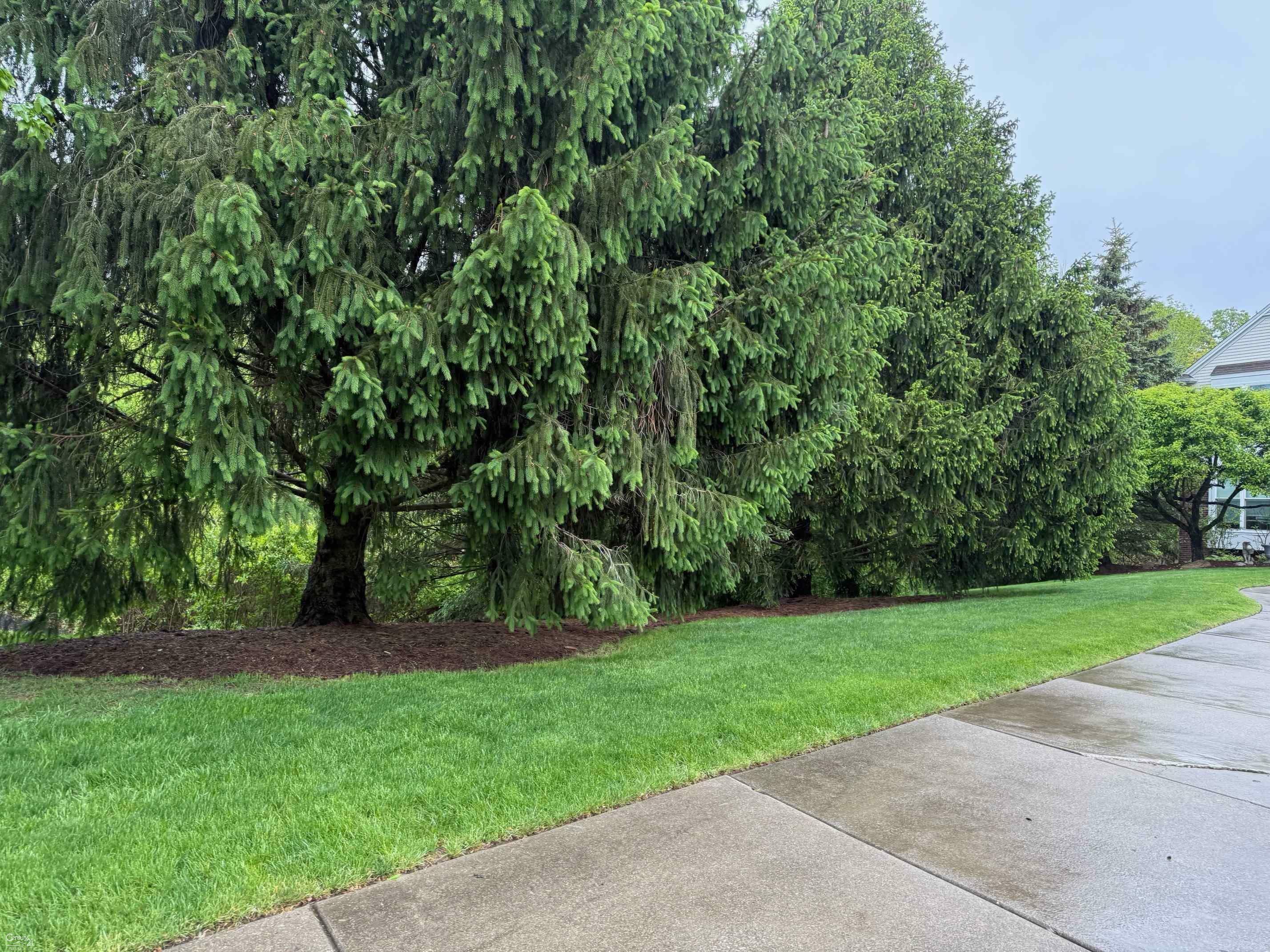 Property Photo: 2801 Waldon Park Drive MI 48359