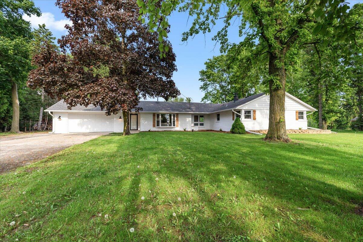 Property Photo: W132n12098 Mary Buth Ln WI 53022