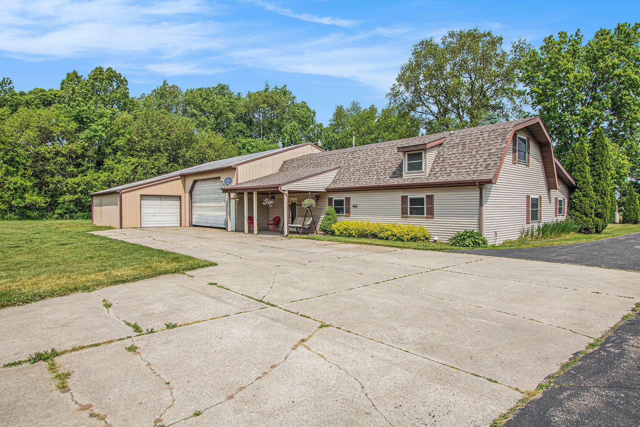 Property Photo:  3660 Buffalo Road  MI 49120 