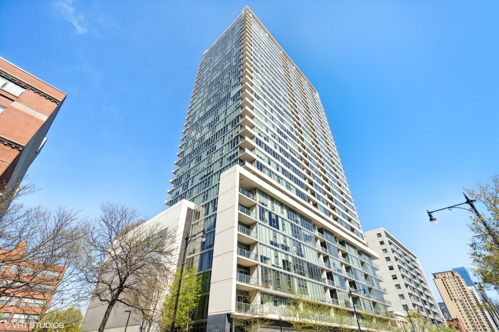 Property Photo:  1720 S Michigan Avenue 1613  IL 60616 