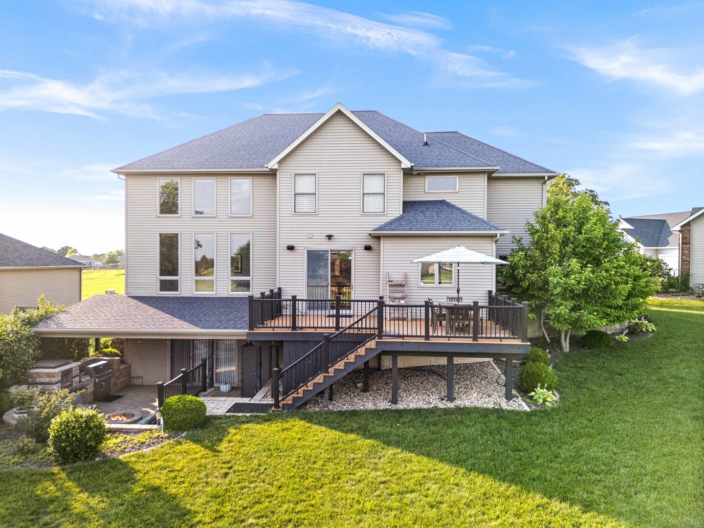 Property Photo: 4 Emerald Crest Court IL 61705