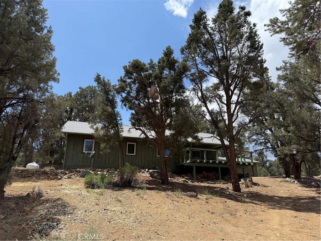 Property Photo: 98011 Maine Road CA 93527