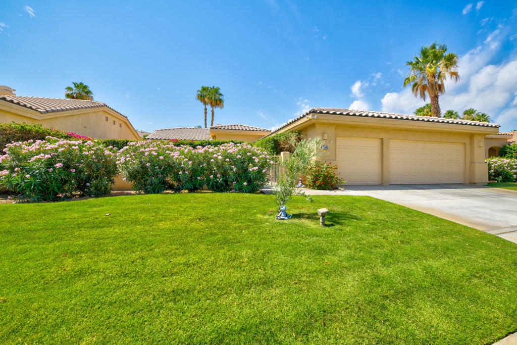 Property Photo: 78945 Via Florence CA 92253