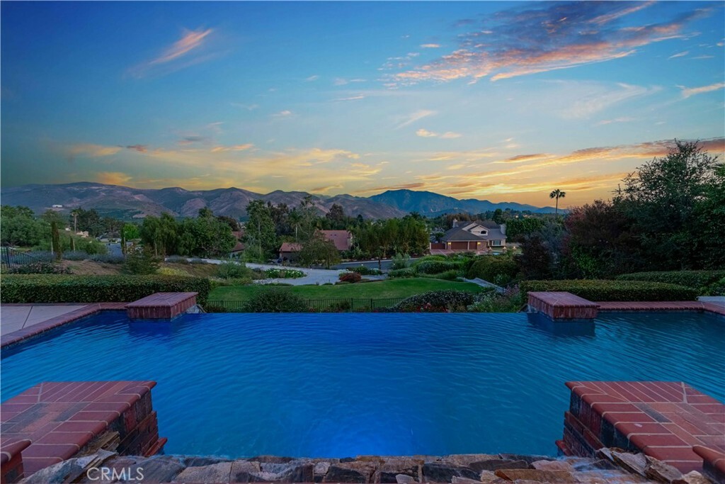 Property Photo: 6805 Aviano Drive CA 93012