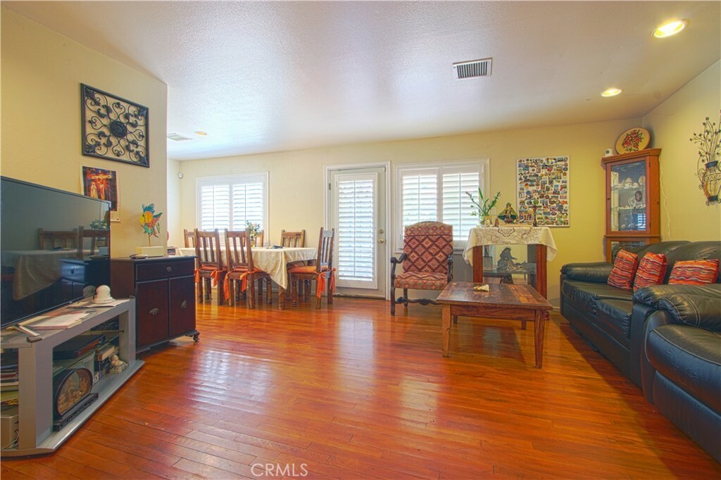 Property Photo:  17829 Burton Street  CA 91335 
