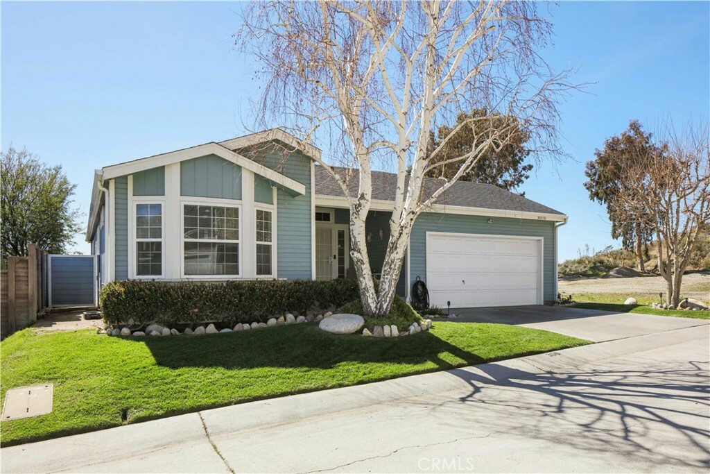 Property Photo: 20252 Shadow Island Drive CA 91351