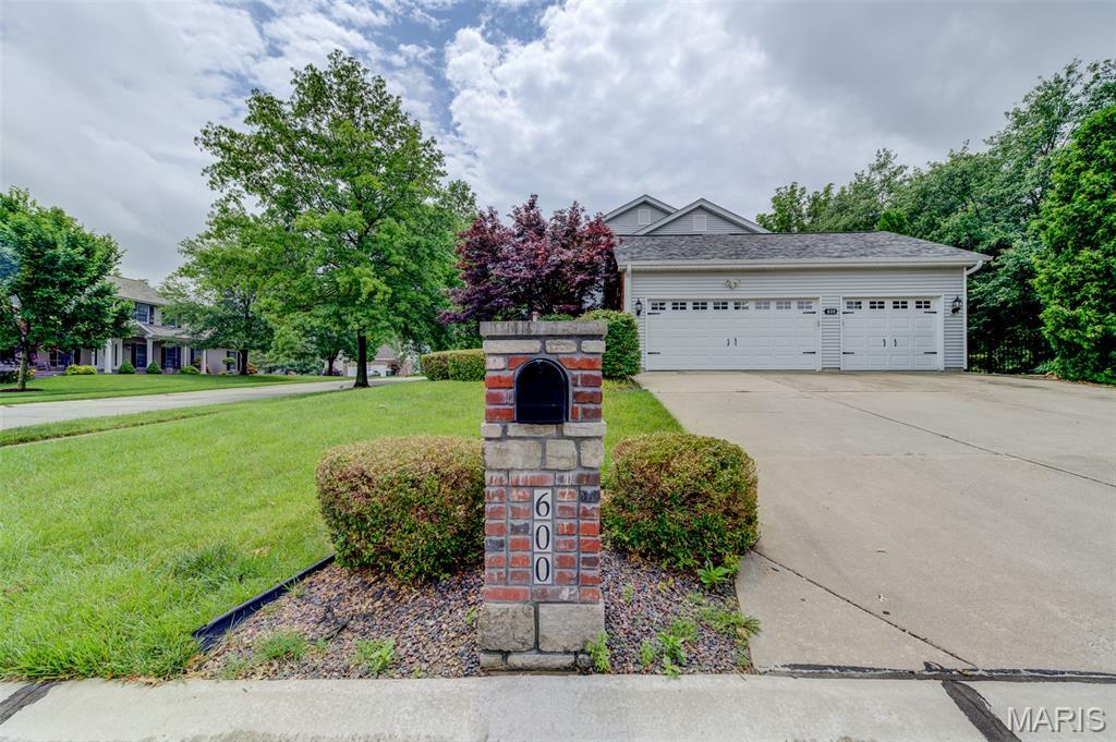 Property Photo: 600 Bluff Manor Circle MO 63303