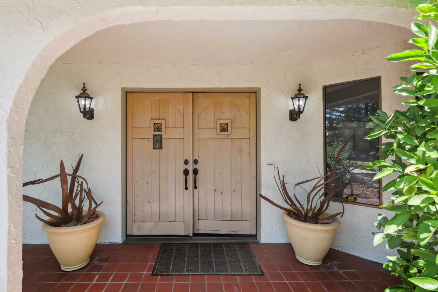 8571 Gunner Way  Fair Oaks CA 95628 photo