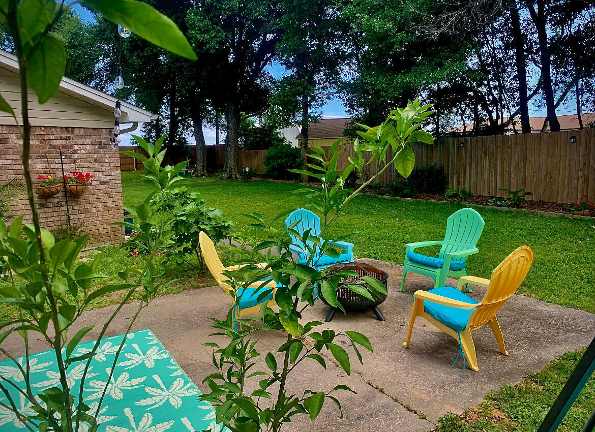 Property Photo: 7837 Skyview Boulevard FL 32566