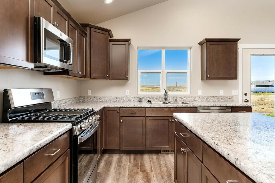 Property Photo: 304 Meadow View Loop MT 59635