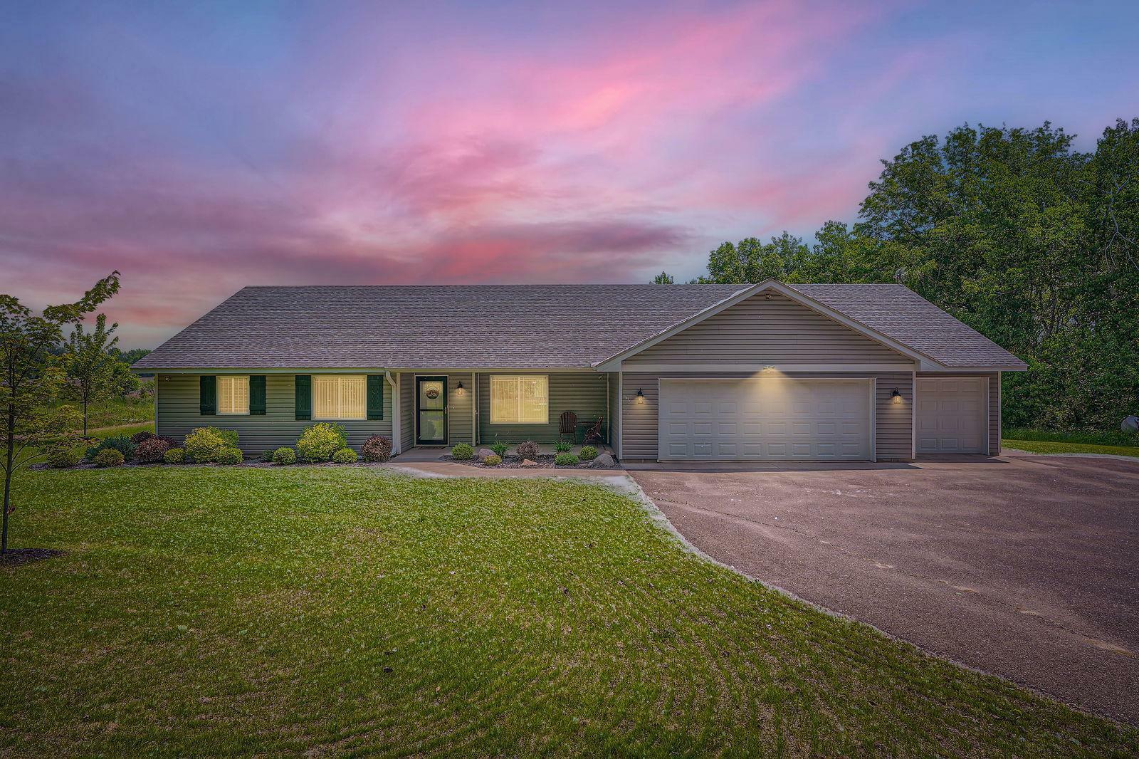 Property Photo: 31531 London Drive NE MN 55008