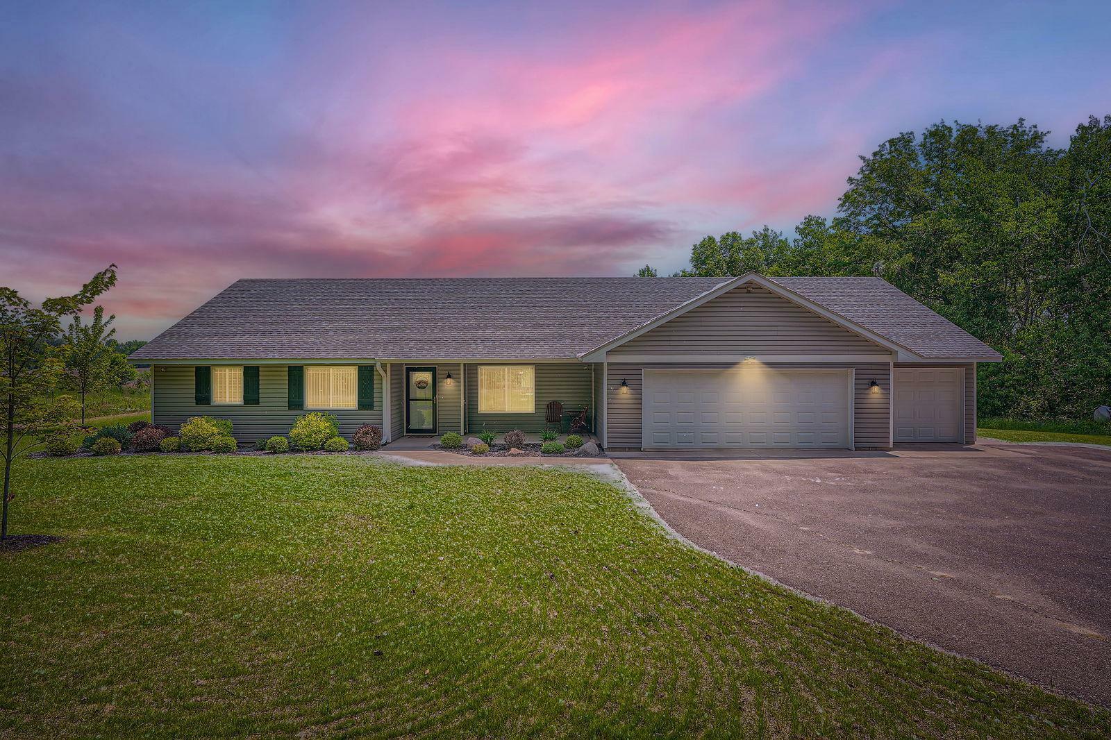 Property Photo: 31531 London Drive NE MN 55008