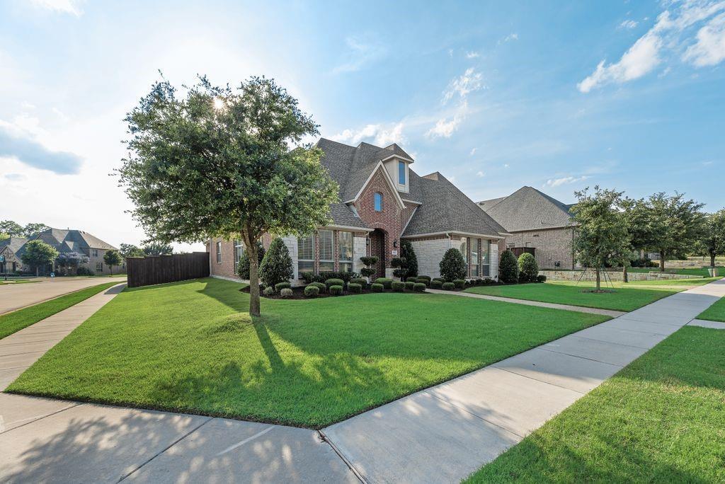Property Photo: 901 Jessica Lane TX 75078