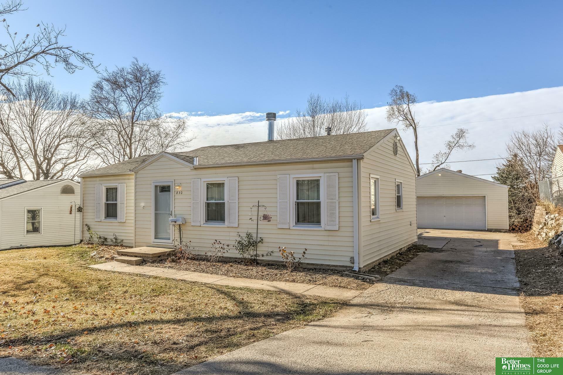Property Photo: 830 N 78 Street NE 68114