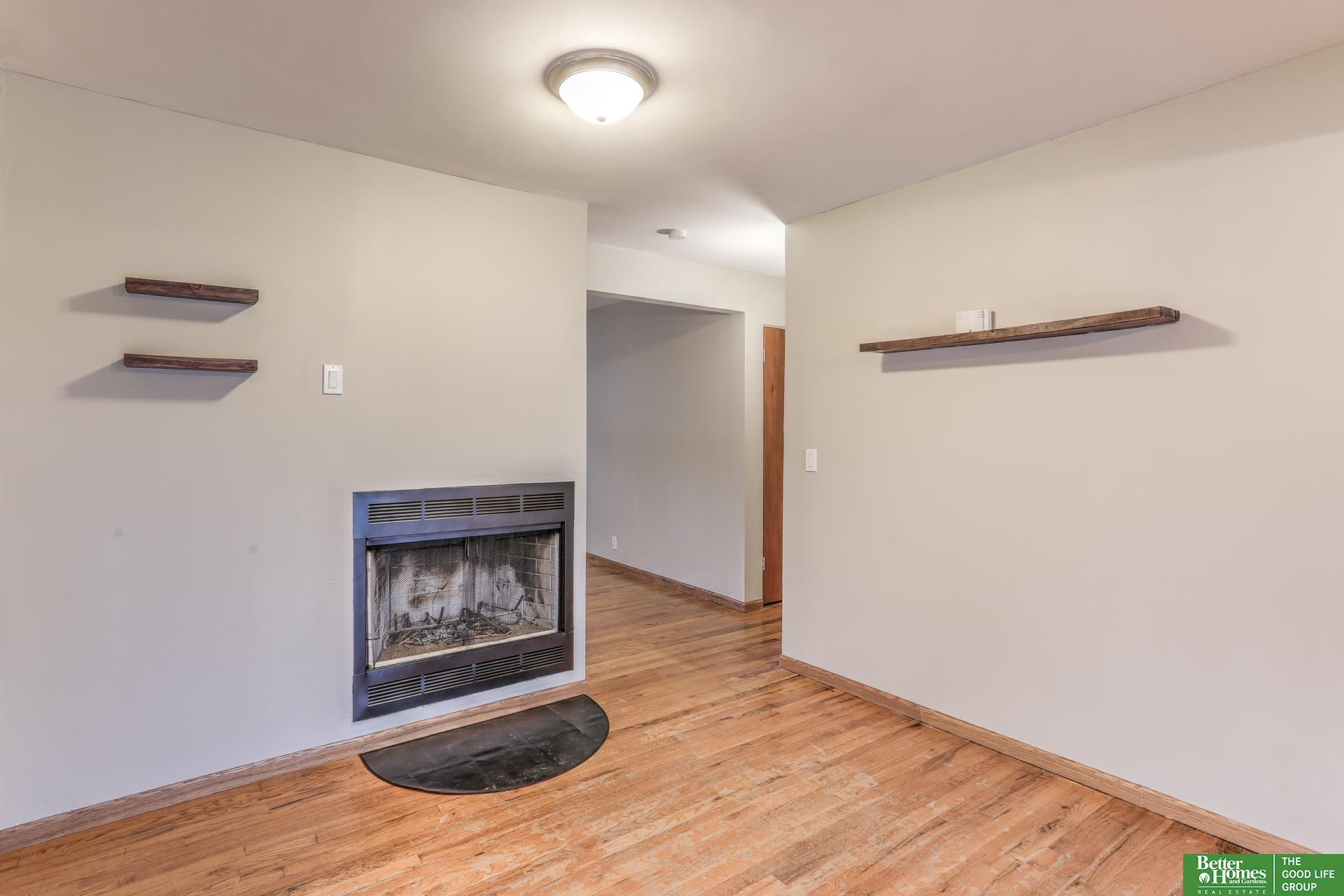 Property Photo: 830 N 78 Street NE 68114