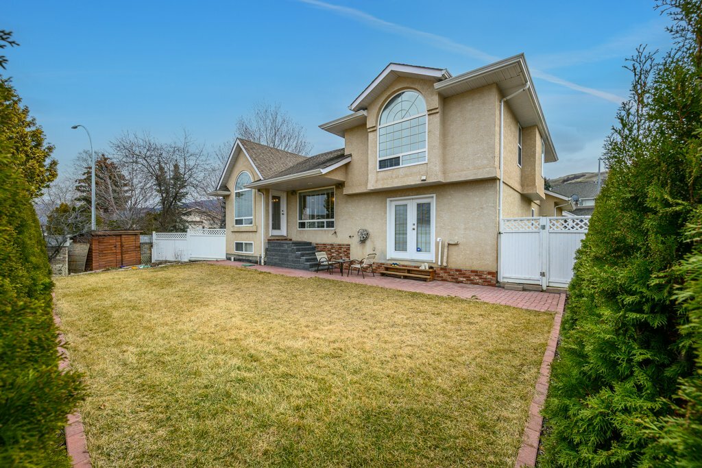 974 Mt. Beaven Place  Vernon BC V1B 2Y8 photo