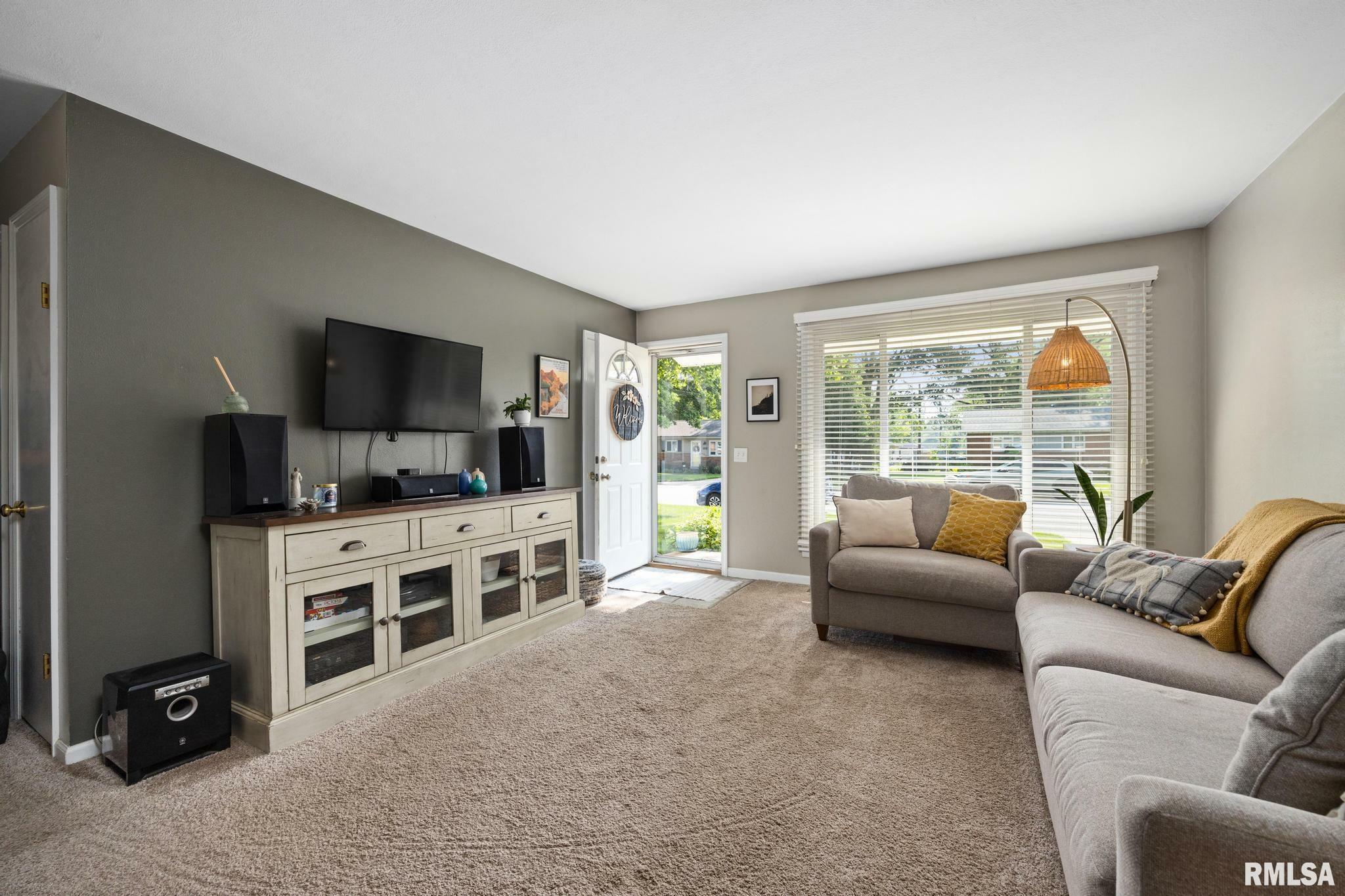 Property Photo: 317 Circle Drive IL 61550