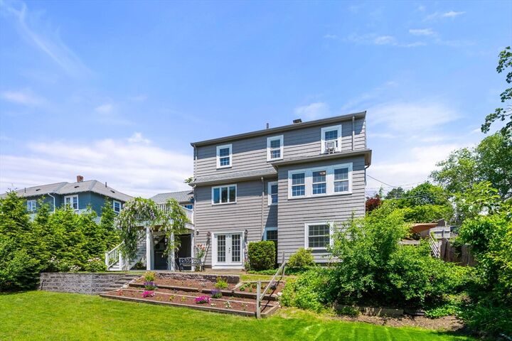 Property Photo:  107 Stoneleigh Road  MA 02472 