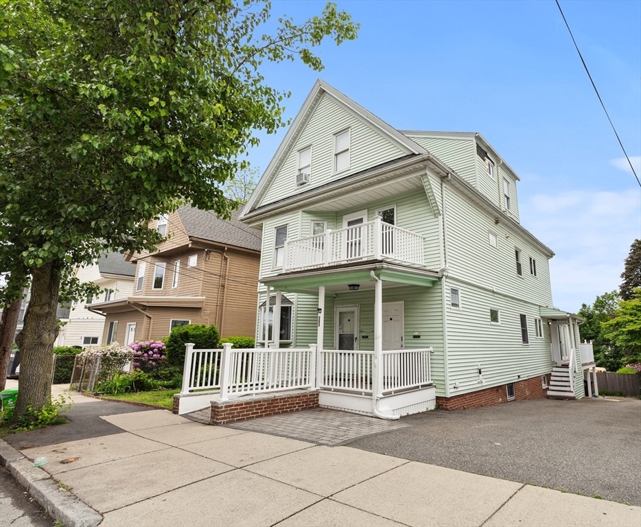 282 Boston Ave  Medford MA 02155 photo