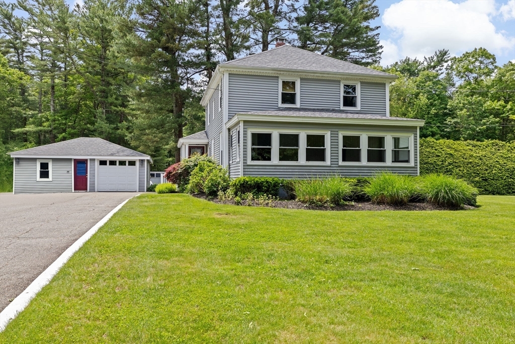 617 Plymouth St  Middleboro MA 02346 photo