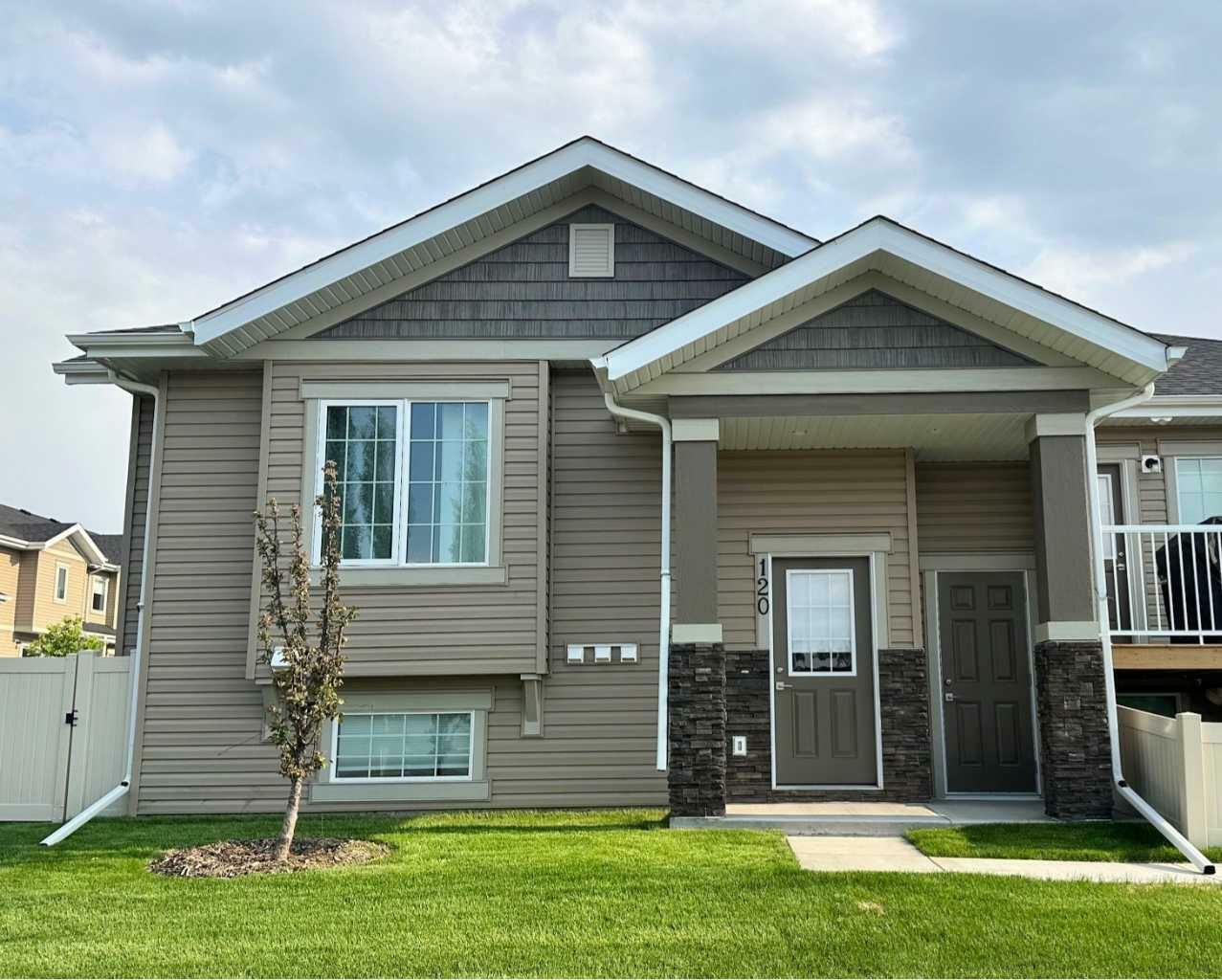 120 Golden Crescent  Red Deer AB T4P 2S7 photo