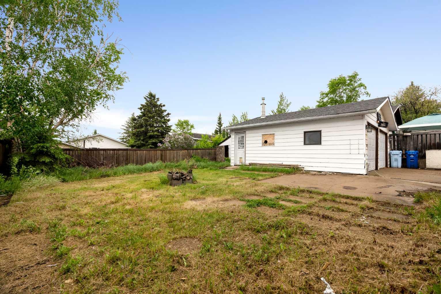Property Photo:  105 Simpson Way  AB T9H 3B7 
