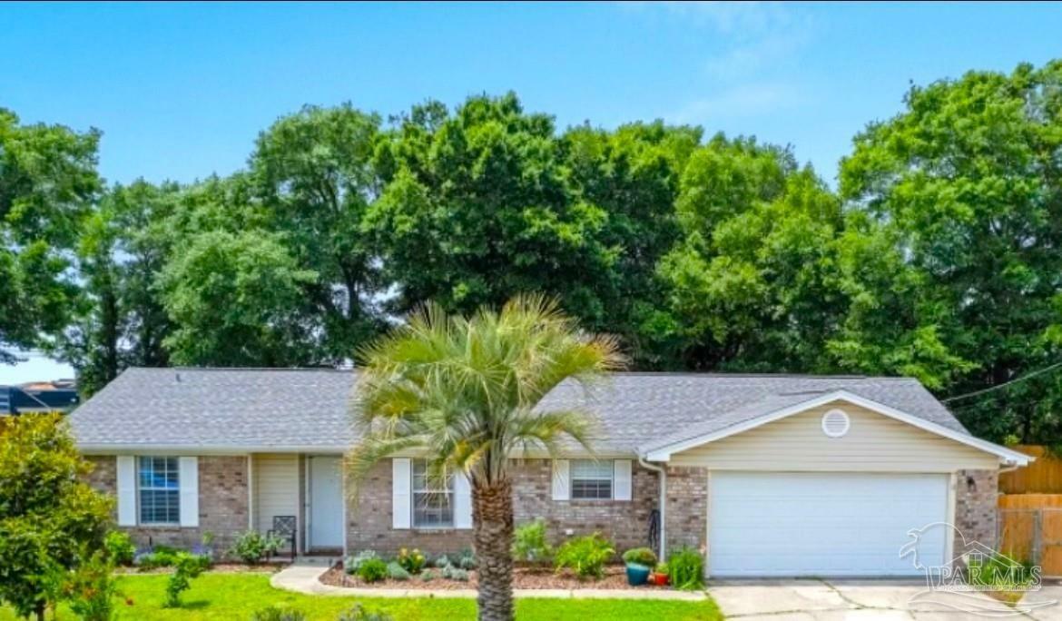 Property Photo: 7837 Skyview Blvd FL 32566